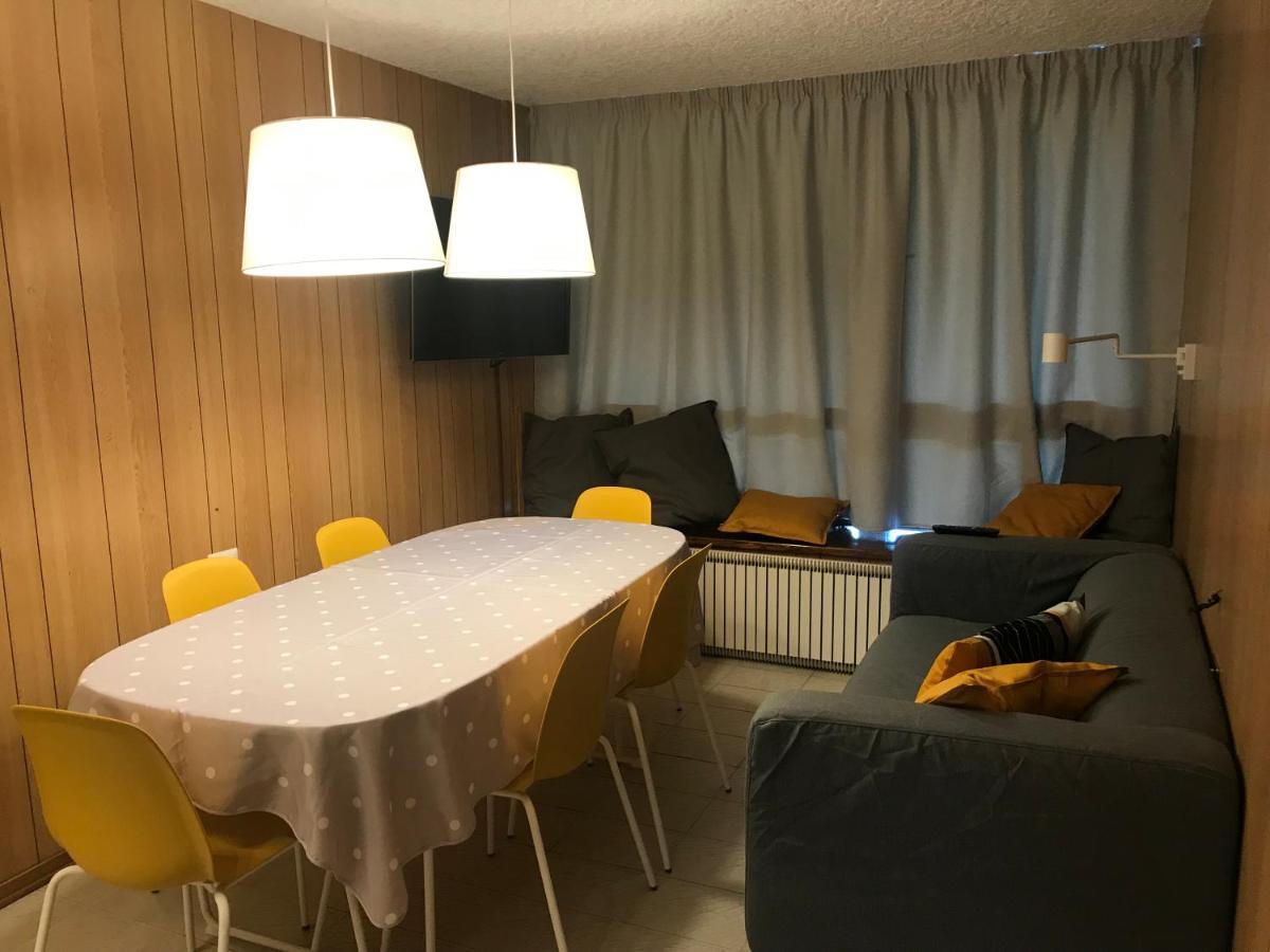 Le Volpi Marilleva 1400 Apartman Mezzana  Kültér fotó